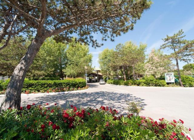 Camping Village Rosapineta*** - Rosolina Mare