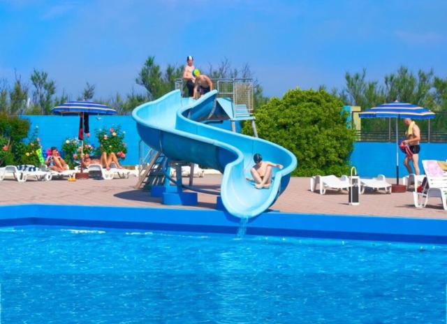 Camping Village Rosapineta*** - Rosolina Mare