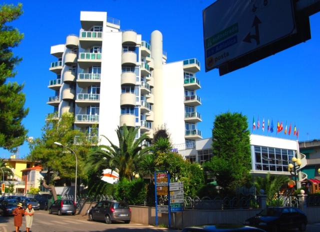 Hotel Meripol**** - Alba Adriatica