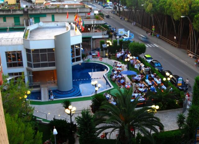 Hotel Meripol**** - Alba Adriatica