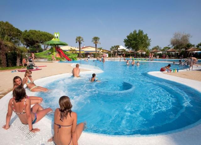 Camping Village Vela Blu**** - Cavallino Lido