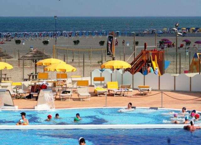 Villaggio Turistico Rosapineta Sud**** - Rosolina Mare