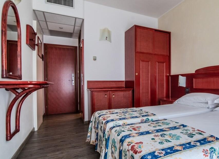 Hotel Brioni Mare**** - Jesolo Lido Centro