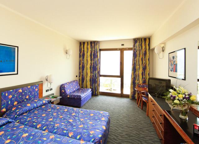 Hotel San Pietro**** - Limone sul Garda