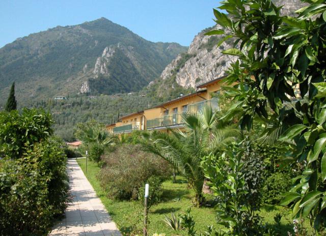Hotel San Pietro**** - Limone sul Garda