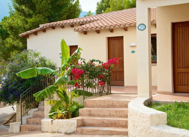 Hotel Cala Gonone Beach Village - Cala Gonone