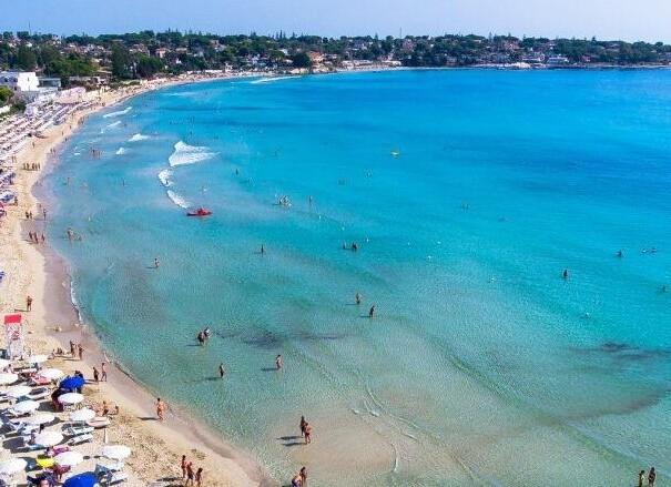 Hotel Futura Club Spiagge Bianche**** - Fontane Bianche