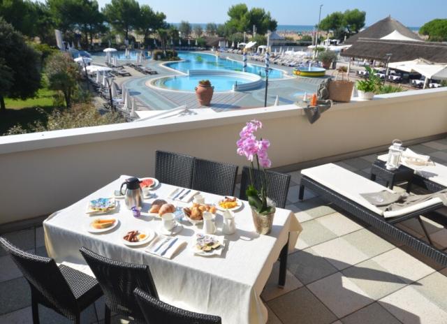 Aparthotel Holiday**** - Bibione Terme