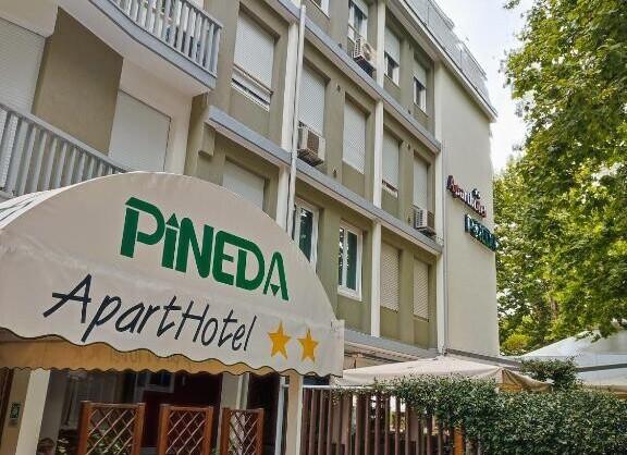 Aparthotel Pineda** - Bibione Spiaggia