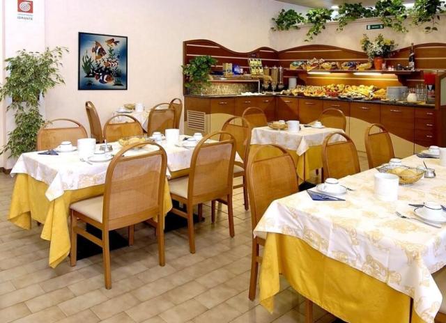 Aparthotel Pineda** - Bibione Spiaggia