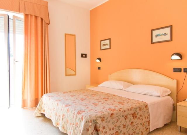 Hotel Saint Tropez*** - Pineto