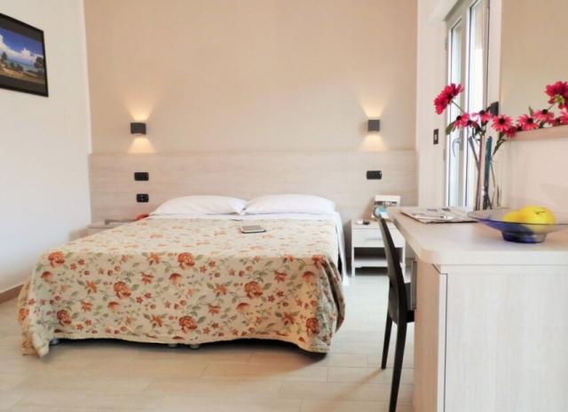 Hotel Saint Tropez*** - Pineto