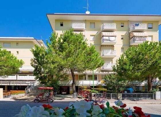 Residence Ca’ Bianca (dodavatel 2) - Bibione Spiaggia