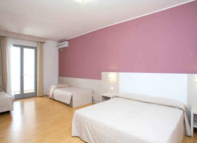 Hotel Baia Santa Barbara*** - Rodi Garganico