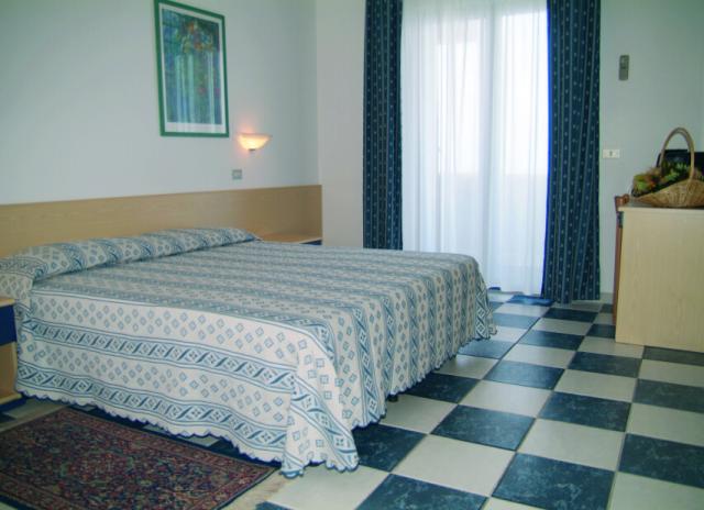 Hotel Baia Santa Barbara*** - Rodi Garganico