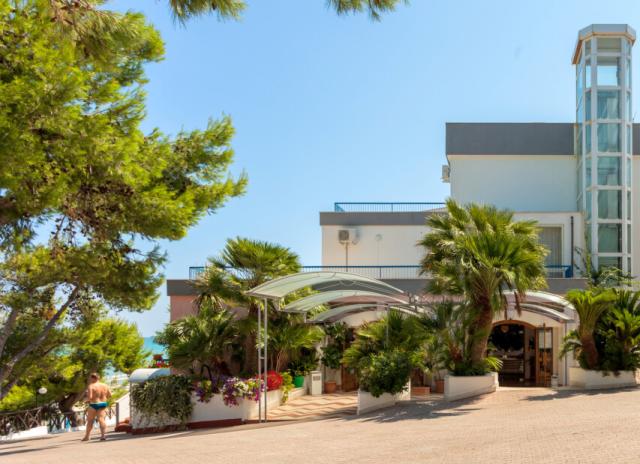 Residence Baia Santa Barbara - Rodi Garganico