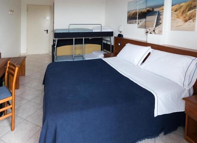 Hotel Mare Blu*** - Pineto