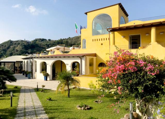 Hotel Bougainville**** - Lipari