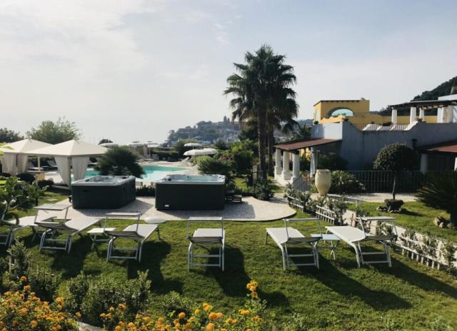 Hotel Bougainville**** - Lipari