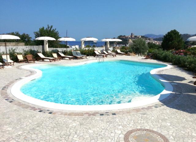Hotel Bougainville**** - Lipari