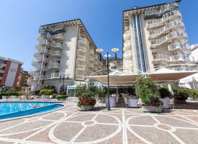 Hotel Palace***** - Milano Marittima