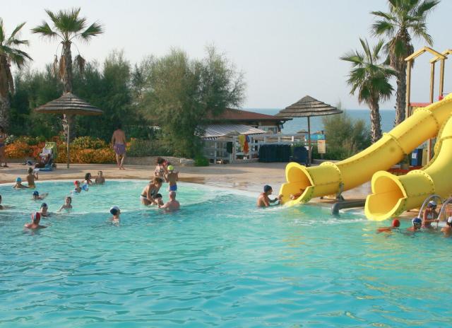 Camping Villaggio Internazionale Manacore**** - Peschici