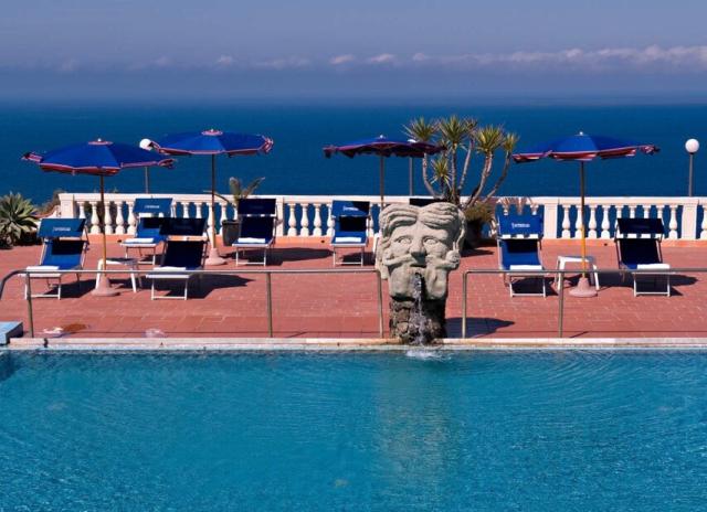 Hotel Grazia Alla Scannella**** - Panza