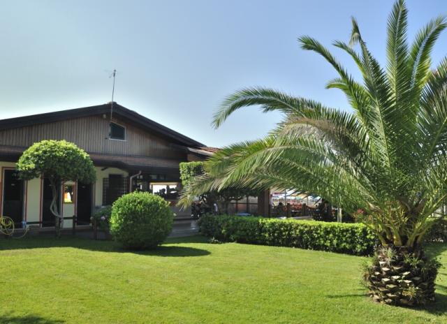 Camping Italia - Marina di Massa