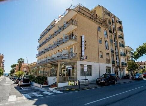 Hotel La Marina*** - San Bartolomeo al Mare