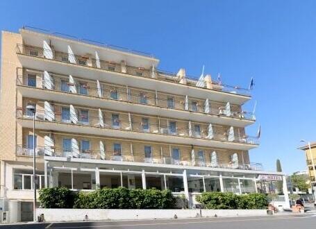 Hotel La Marina*** - San Bartolomeo al Mare