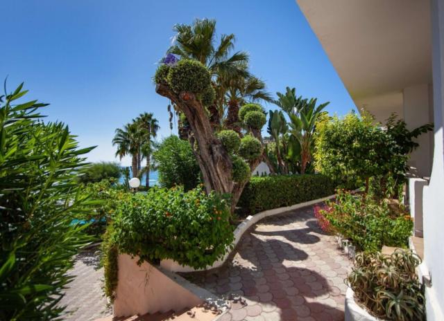 Villaggio Baia d’Ercole**** - Capo Vaticano