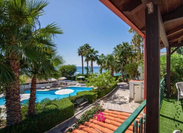 Villaggio Baia d’Ercole**** - Capo Vaticano