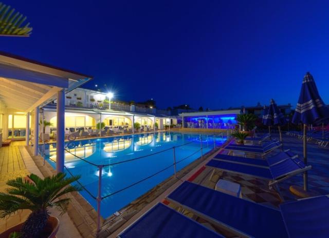Hotel Parco Cartaromana*** - Ischia