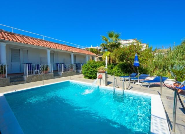 Hotel Parco Cartaromana*** - Ischia