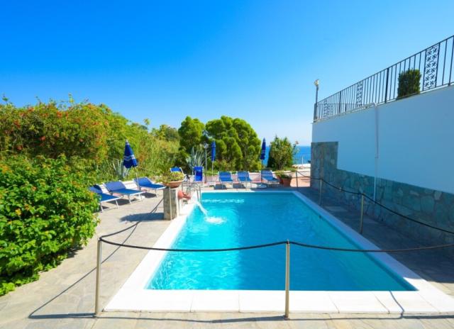 Hotel Parco Cartaromana*** - Ischia