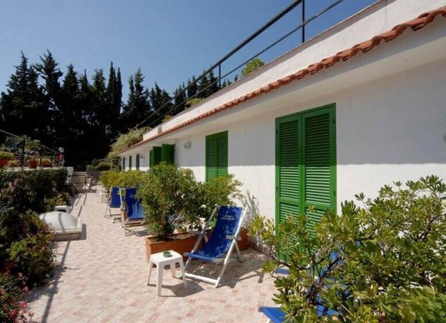 Hotel Parco Cartaromana*** - Ischia