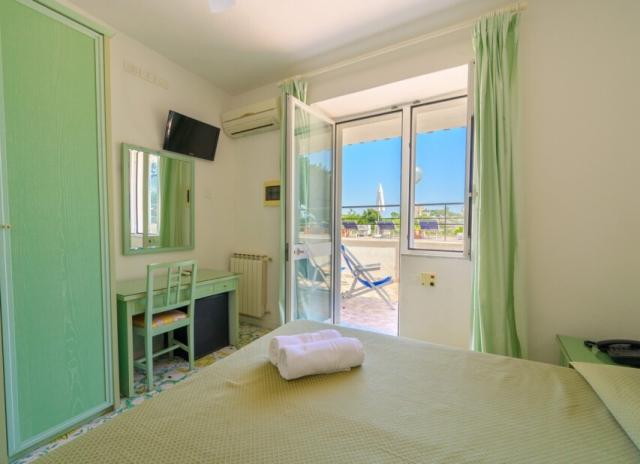 Hotel Parco Cartaromana*** - Ischia