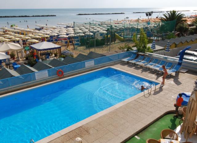 Hotel Bellevue***ˢ - Pesaro