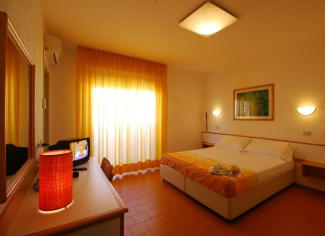 Hotel Bellevue***ˢ - Pesaro