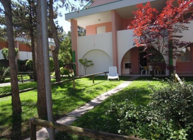 Villaggio Ai Ginepri (dodavatel 2) - Bibione Spiaggia