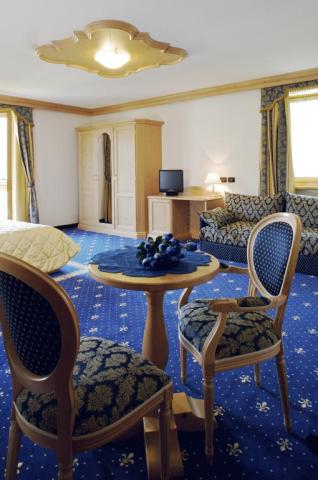 Hotel Almazzago Commezzadura (7)