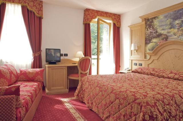 Hotel Almazzago Commezzadura (5)
