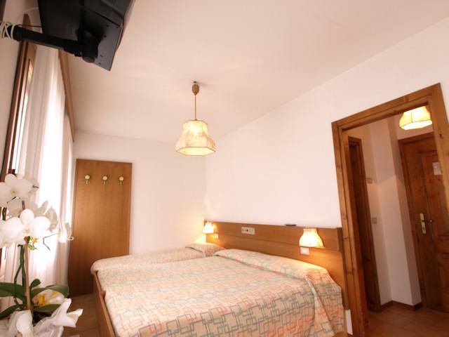 Hotel Gardenia, Isolaccia   (1)