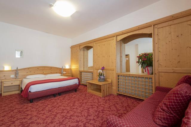 Hotel Cova, Pellizzano pokoje Superior (3)