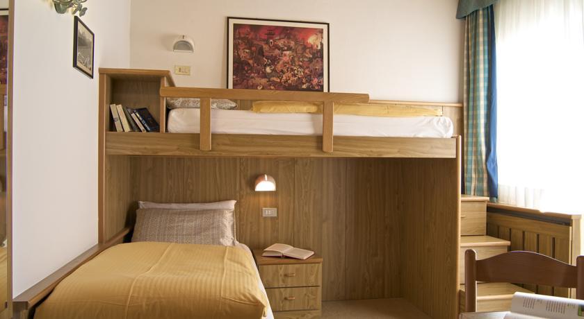 Hotel Pangrazzi, Fucine (1)