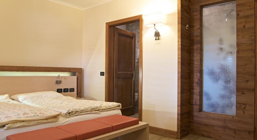 Hotel Pangrazzi, Fucine (2)