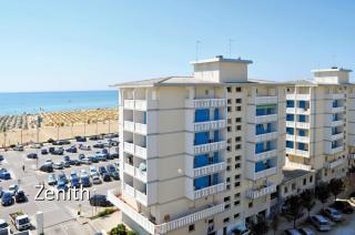 Fronte mare Lido del Sole