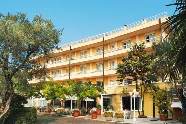 facciata_hotel