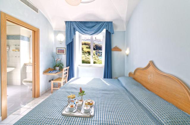 Hotel Punta Imperatore, Forio (32)