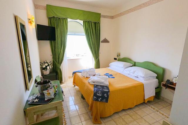 Hotel Punta Imperatore, Forio (13)